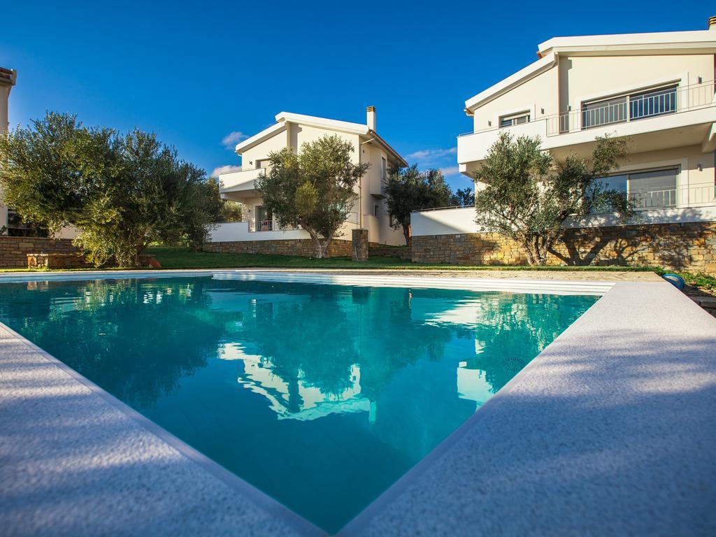 Abelia Luxurious Villas ฟีนีคุนตา ภายนอก รูปภาพ