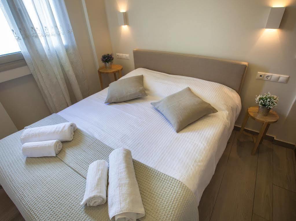 Abelia Luxurious Villas ฟีนีคุนตา ภายนอก รูปภาพ
